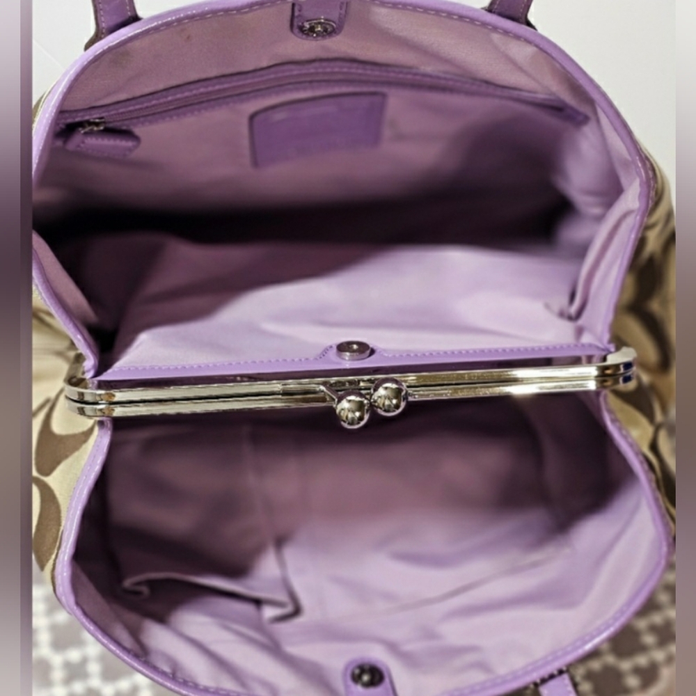 💜COACH Monogram/Leather Shoulder bag💜 EUC - Picture 9 of 12